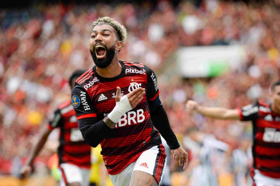 Flamengo tem R$ 210 milhões na conta para substituir Gabigol